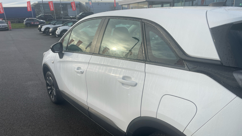 Vauxhall Crossland 1.2 Turbo Design 5dr Petrol Hatchback